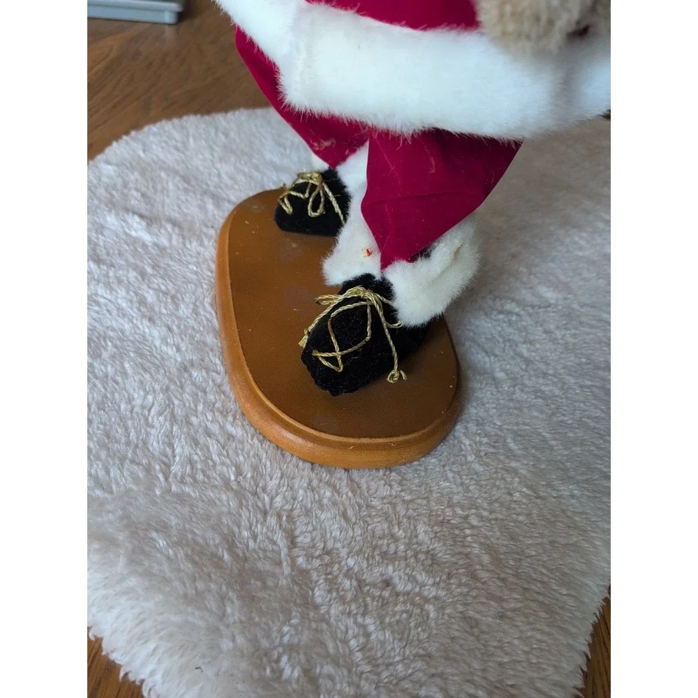 Vntg Santa 21